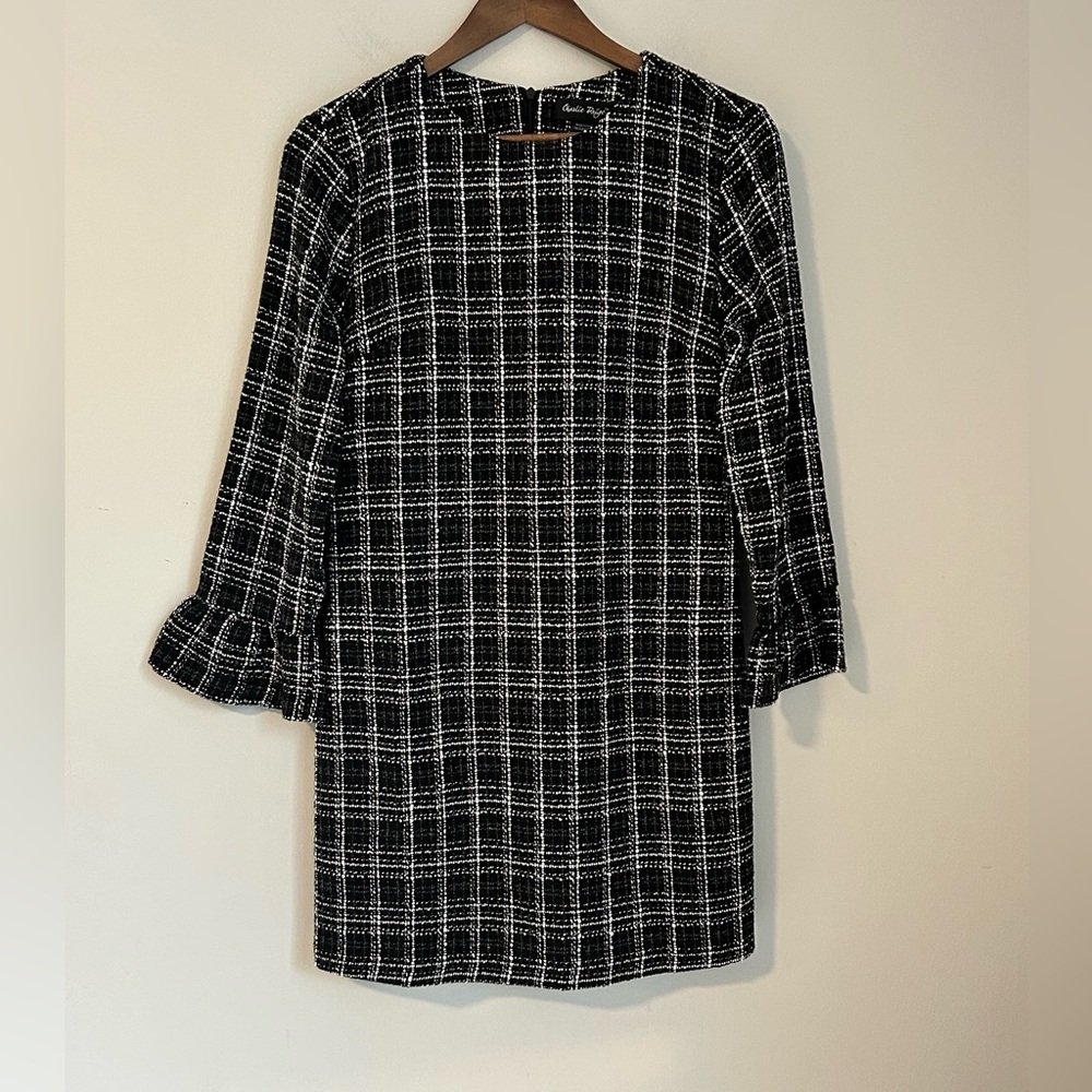 NWOT Charlie Paige Black & White Plaid Tweed Ruffle Cuff Dress - Size S/P